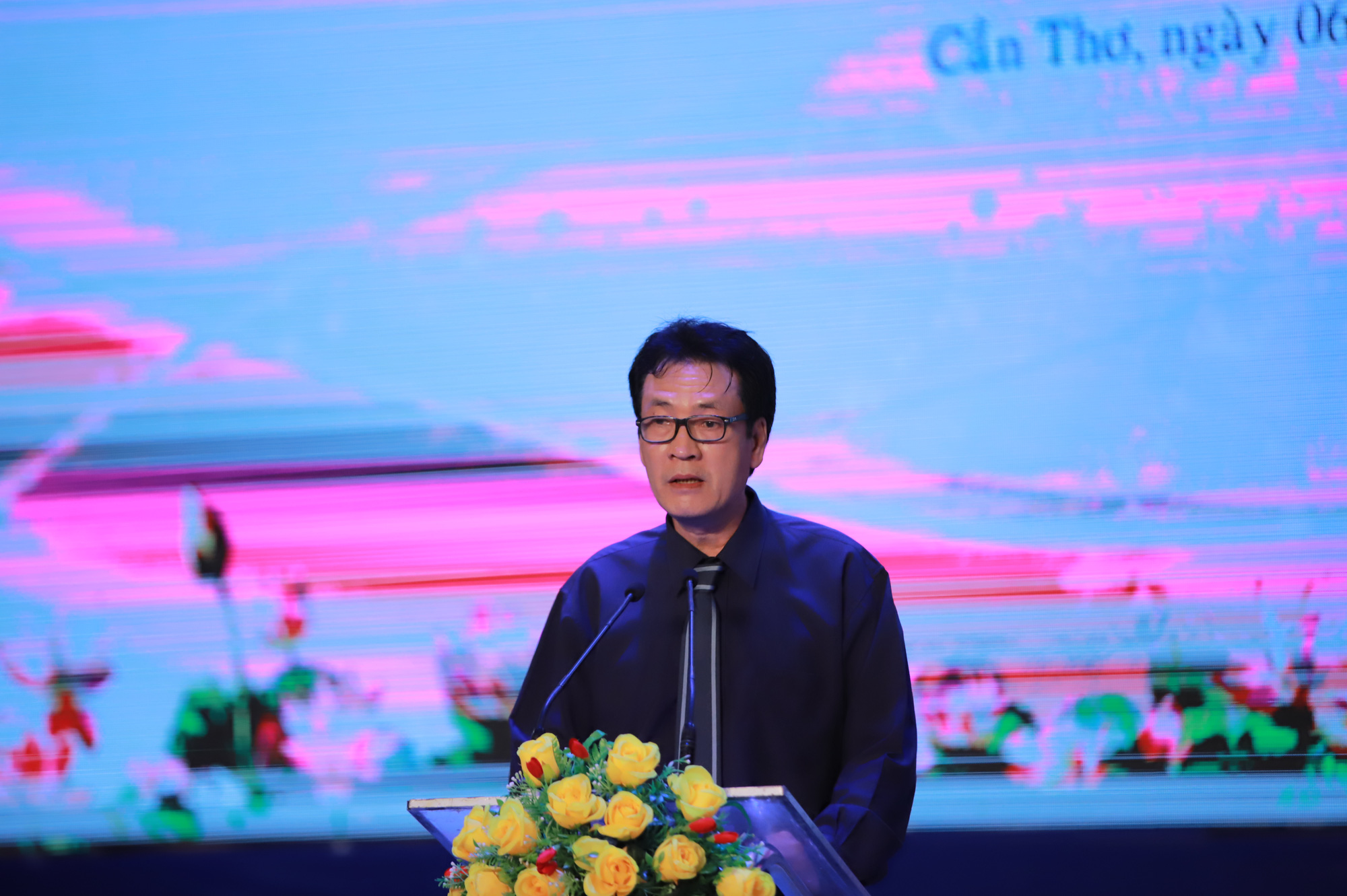 Ông Nguyễn Công Trung - Phó Cục trưởng Cục Văn hóa cơ sở, Bộ VHTTDL phát biểu tại Lễ khai mạc.
